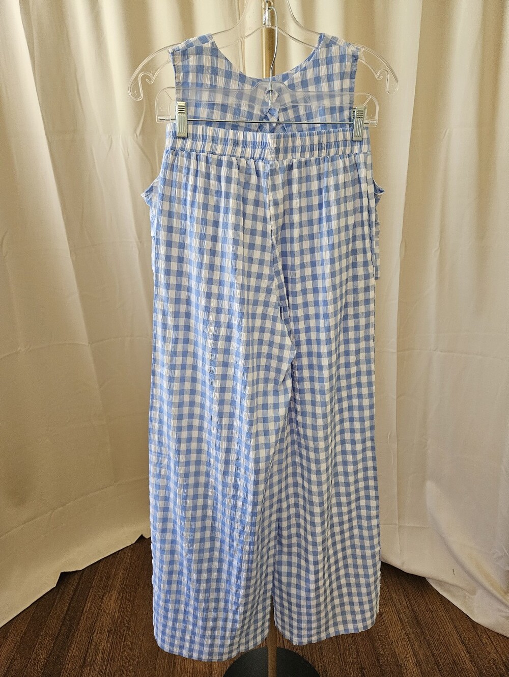 Blue & White Gingham 2-Piece Set | Open Back Top & Wide Leg Pants - Picture 4 of 5